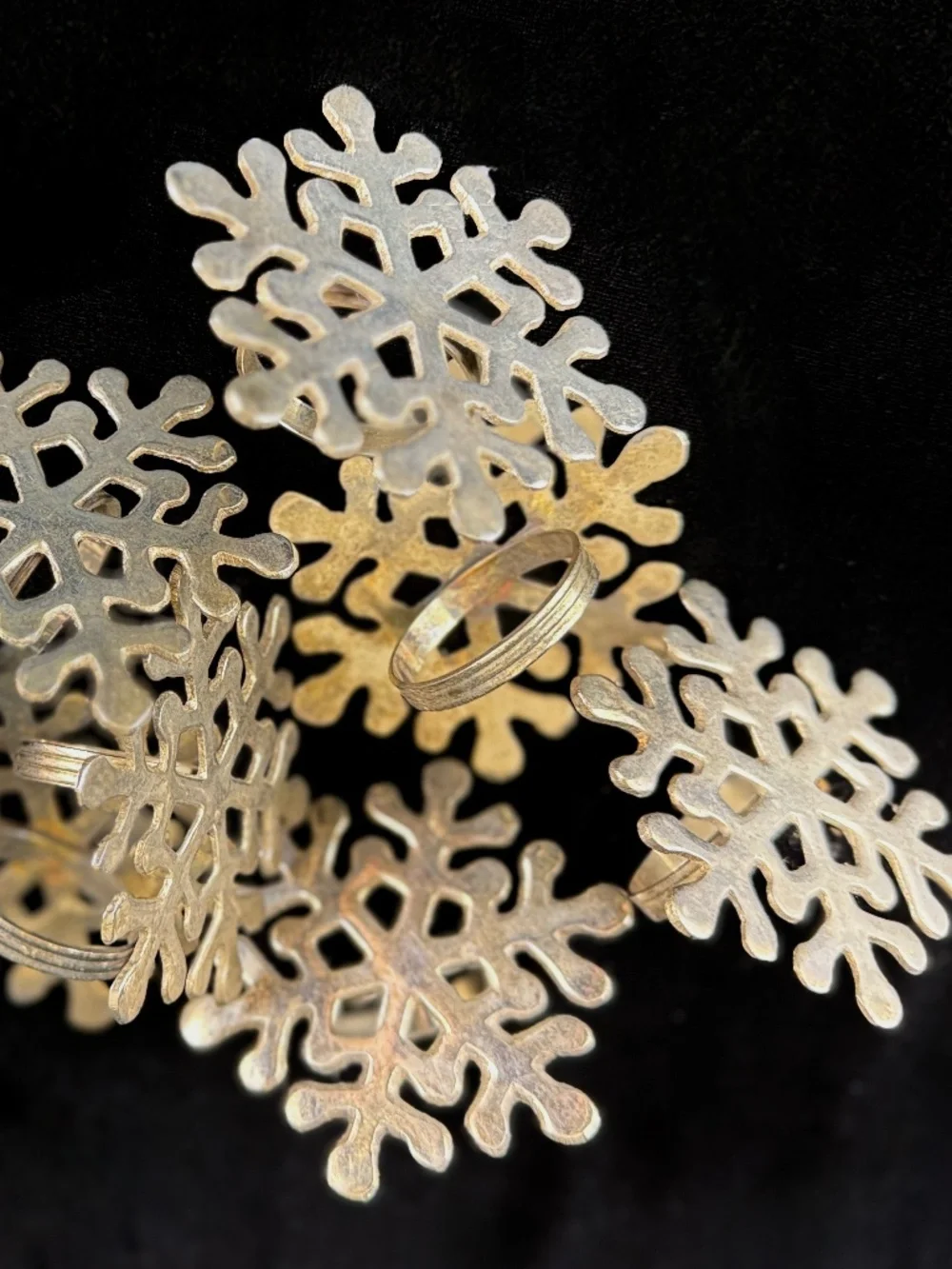 8 Snowflake Napkin Rings Christmas Winter Napkin Holders Set Silver Tone